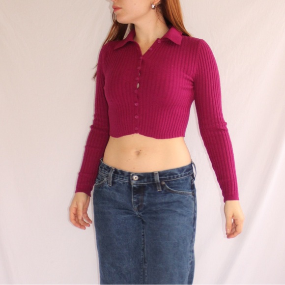 Urban Outfitters fuchsia pink button up top with collar 💕 - Picture 4 of 4